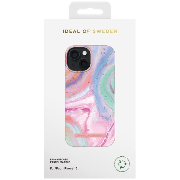 iDeal of Sweden Coque Fashion Apple iPhone 15 - Pastel Marble