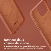 Accezz Étui de télephone portefeuille en cuir 2-en-1 avec MagSafe Apple iPhone 15 Pro Max - Sienna Brown