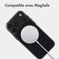 Accezz Coque arrière Lite avec MagSafe | Fluted | Apple iPhone 18 Pro / 17 Pro - Noir