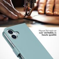 Selencia Étui portefeuille en cuir véritable Apple iPhone 17 - Air Blue