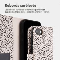 imoshion Étui de télephone portefeuille Design Apple iPhone SE (2022 / 2020) / 8 / 7 / 6(s) - Desert Dots
