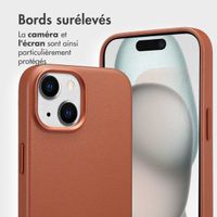 Accezz Étui de télephone portefeuille en cuir 2-en-1 avec MagSafe Apple iPhone 15 - Sienna Brown