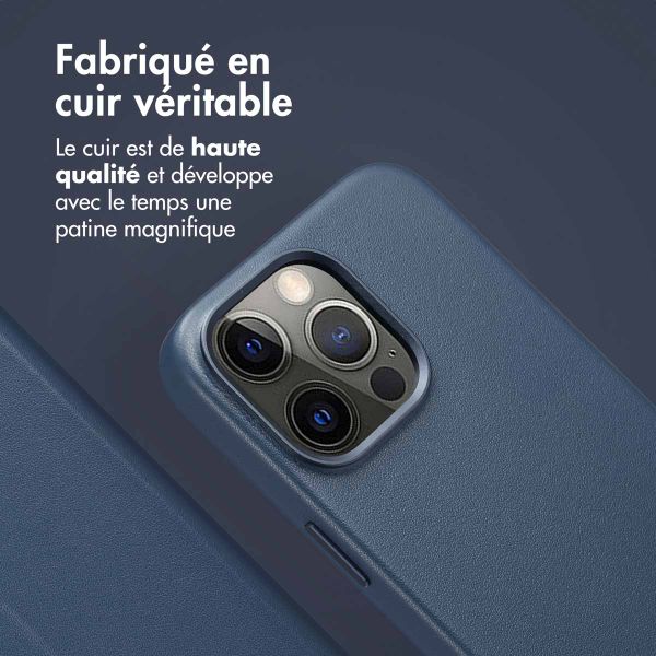 Accezz Étui de télephone portefeuille en cuir 2-en-1 avec MagSafe Apple iPhone 15 Pro Max - Nightfall Blue