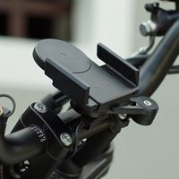 SP Connect Universal Charging Phone Clamp pour supports SPC+ - Recharge sans fil - Noir