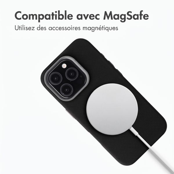 Accezz Coque arrière Mesh avec MagSafe Apple iPhone 15 Pro - Noir