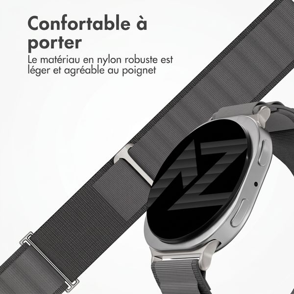 Accezz Bracelet en nylon Alpine Samsung Galaxy Watch 9 (40/44mm) / Watch 8 (40/44mm) / Classic (46mm) - Dark Grey