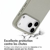 Accezz Coque arrière en cuir avec MagSafe Apple iPhone 18 Pro Max / 17 Pro Max - Light Grey