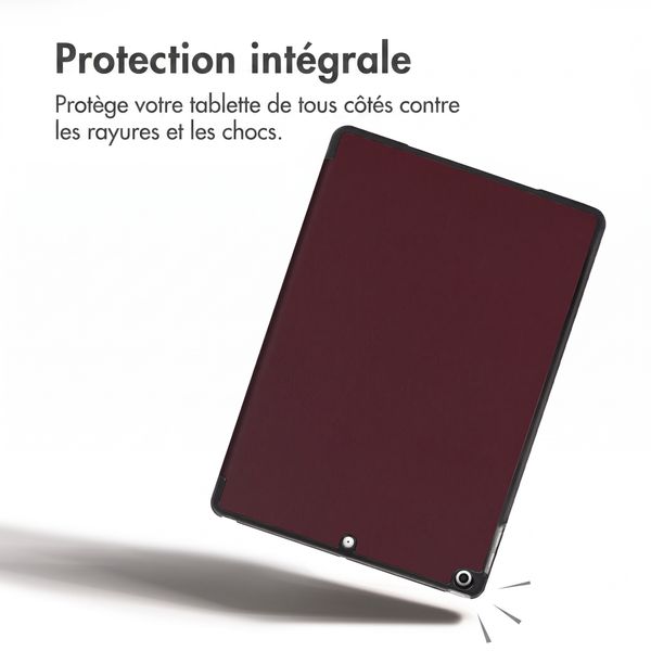 imoshion Coque tablette Trifold Apple iPad 9 (2021) 10.2 pouces / iPad 8 (2020) 10.2 pouces / iPad 7 (2019) 10.2 pouces - Bordeaux