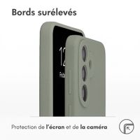 Accezz Coque Liquid Silicone avec MagSafe Samsung Galaxy S26 FE - Cooper Green