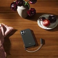 Beats Coque avec support avec MagSafe et contrôle de caméra Apple iPhone 17 - Granite Gray