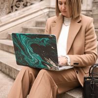 Burga Coque Rigide Apple MacBook Pro 16 pouces (2021 / 2023 M3 / 2024 M4 / 2026 M5) - Emerald Pool