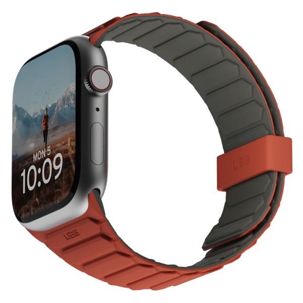 UAG Bracelet Pathfinder réversible en silicone Apple Watch | 44/45/46/49 mm - Olive/Rust