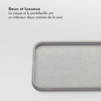 Selencia Étui portefeuille amovible Olyn avec MagSafe Apple iPhone 12 (Pro) - Gris