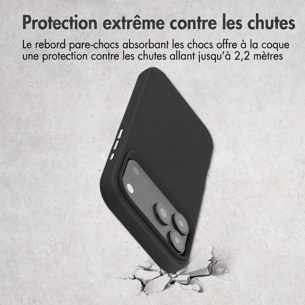 Accezz Coque Tough avec MagSafe Apple iPhone 18 Pro Max / 17 Pro Max - Noir