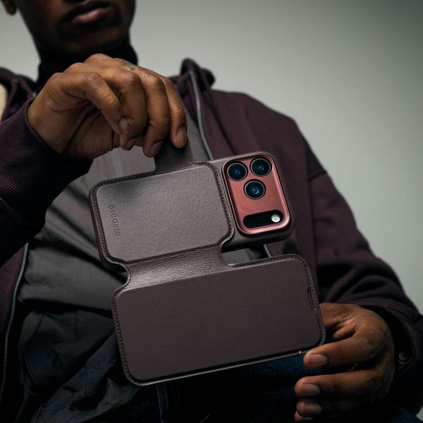 Decoded Portefeuille détachable 2 en 1 en cuir MagSafe Apple iPhone 17 Pro Max - Navy Shadow