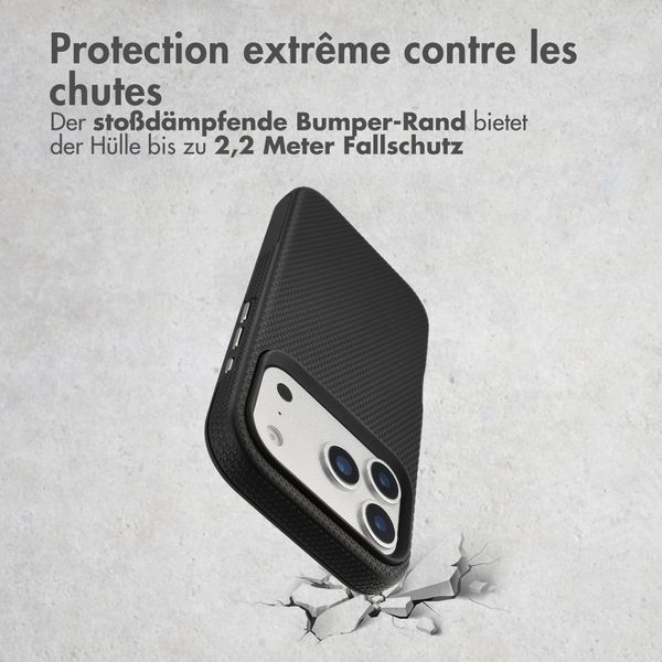 Accezz Coque Tough avec MagSafe Apple iPhone 17 Pro - Noir