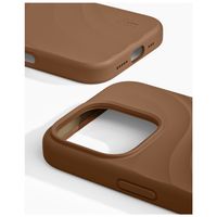 iDeal of Sweden Coque Soft Swirl Silicone MagSafe Apple iPhone 16 Pro - Salted Caramel