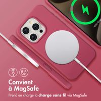 imoshion Coque arrière Color avec cordon amovible et MagSafe Apple iPhone 15 Pro - Raspberry
