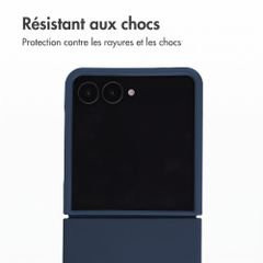 Accezz Coque Liquid Silicone Samsung Galaxy Z Flip 8 - Bleu foncé