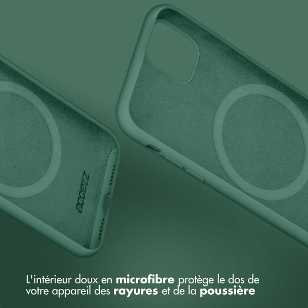 Accezz Coque Liquid Silicone avec MagSafe Apple iPhone 13 Pro - Vert foncé