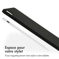 Accezz Coque Liquid Silicone avec porte-stylet Apple iPad Air 13 pouces (2026) M4 / (2025) M3 / (2024) M2 - Noir