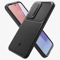Spigen Coque Optik Armor Camera slider Samsung Galaxy S24 - Noir