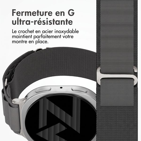 Accezz Bracelet en nylon Alpine Samsung Galaxy Watch 9 (40/44mm) / Watch 8 (40/44mm) / Classic (46mm) - Dark Grey