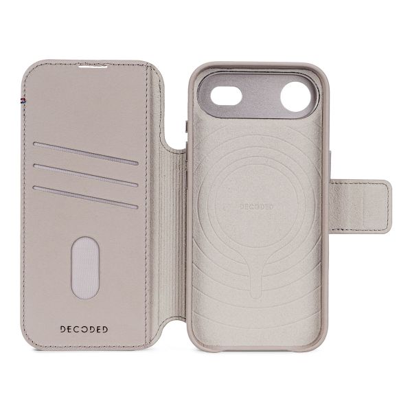 Decoded Portefeuille détachable 2 en 1 en cuir MagSafe Apple iPhone 17 Pro - Solid Clay