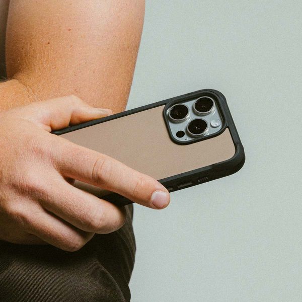 Nomad Coque Rugged Apple iPhone 16 Pro - Desert