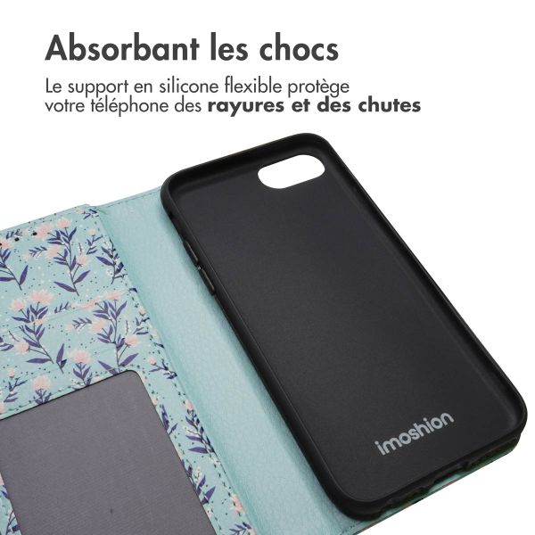 imoshion Étui de télephone portefeuille Design Apple iPhone SE (2022 / 2020) / 8 / 7 / 6(s) - Blue Flowers