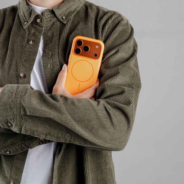 imoshion Coque arrière Color avec Thin MagSafe Ring Google Pixel 11 / 11 Pro / 10 / 10 Pro - Orange