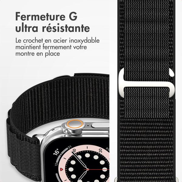 Accezz Bracelet en nylon Alpine Apple Watch | 44/45/46/49 mm - Noir