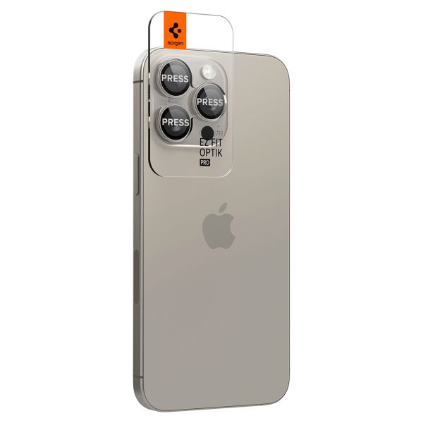 Spigen Optik Pro EZ Fit Lens Protector - Protection d'objectif de caméra (lot de 2) Apple iPhone 16 Pro (Max) / 15 Pro (Max) - Natural Titanium