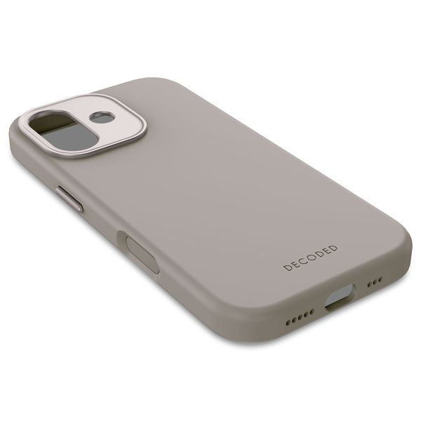 Decoded Coque en silicone MagSafe Apple iPhone 17 - Soft Taupe