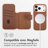 Accezz Étui de télephone portefeuille en cuir 2-en-1 avec MagSafe Apple iPhone 17 Pro - Sienna Brown