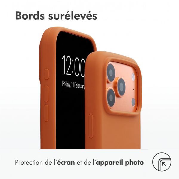 Accezz Coque Liquid Silicone avec MagSafe Apple iPhone 18 Pro / 17 Pro - Orange