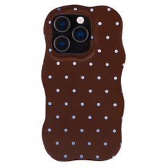 Selencia Coque arrière Vivid Wavy avec MagSafe Apple iPhone 16 Pro - Happy Dots Chocolate