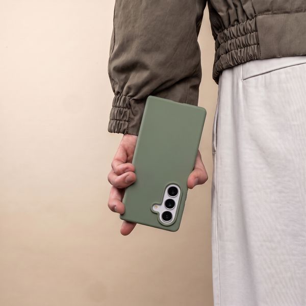 Accezz Coque Liquid Silicone Samsung Galaxy Z Fold 8 Ultra - Cooper Green