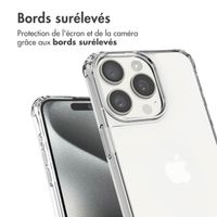 imoshion Coque avec dragonne + bracelet Apple iPhone 15 Pro - Perles Cœurs