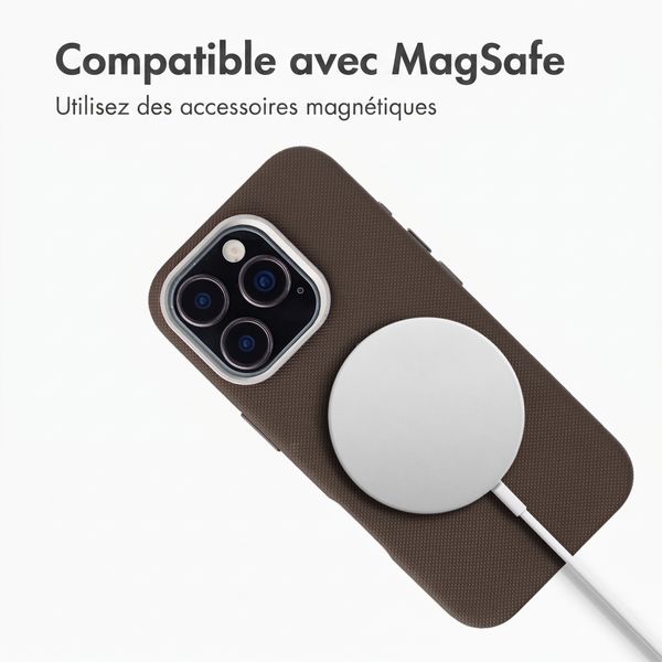 Accezz Coque arrière Mesh avec MagSafe Apple iPhone 16 Pro - Marron