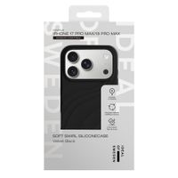 iDeal of Sweden Coque Soft Swirl Silicone MagSafe Apple iPhone 17 Pro Max - Velvet Black