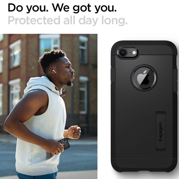 Spigen Coque Tough Armor Apple iPhone SE (2022 / 2020) - Noir