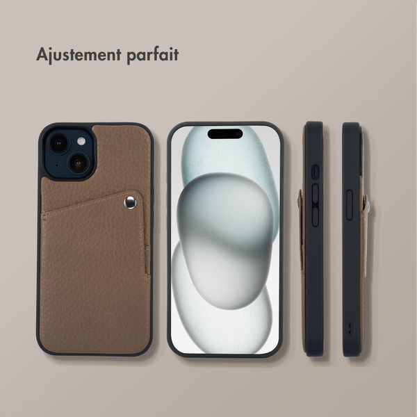 Selencia Coque Riva avec porte-cartes Apple iPhone 15 - Mocha Brown