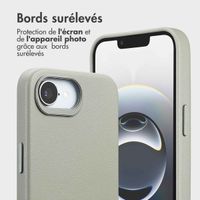 Accezz Étui de télephone portefeuille en cuir 2-en-1 avec MagSafe Apple iPhone 17e / 16e - Light Grey