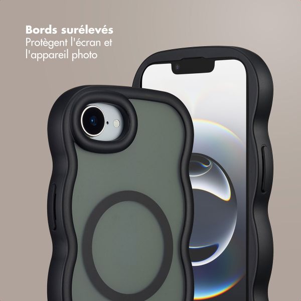 Selencia Coque arrière Wavy avec MagSafe Apple iPhone 17e / 16e - Noir