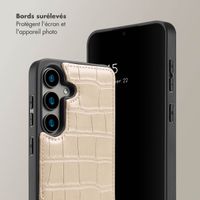 Selencia Coque de télephone Nova Croco avec cordon et porte-cartes Samsung Galaxy S24 - Beige