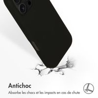 Accezz Coque Liquid Silicone avec MagSafe Apple iPhone 16 Pro - Noir