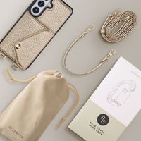 Selencia Coque de télephone Sera avec cordon et porte-cartes enveloppe Samsung Galaxy S26 FE - Champagne