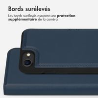 Accezz Étui de téléphone portefeuille en cuir de qualité supérieure 2 en 1 Apple iPhone SE (2022 / 2020) / 8 / 7 / 6(s) - Bleu foncé