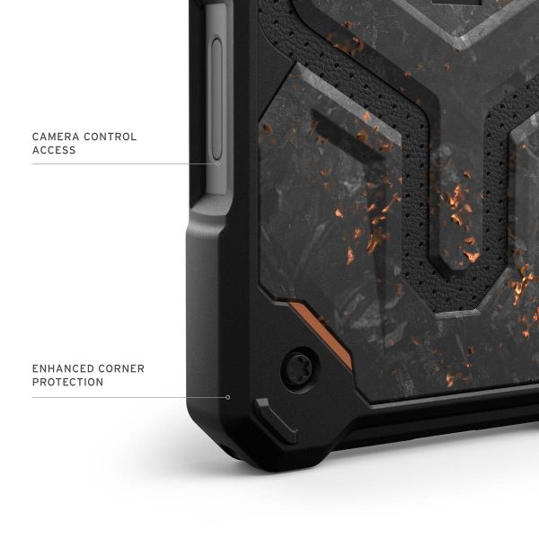 UAG Coque arrière Monarch Pro Apple iPhone 16 Pro Max - Forged Carbon